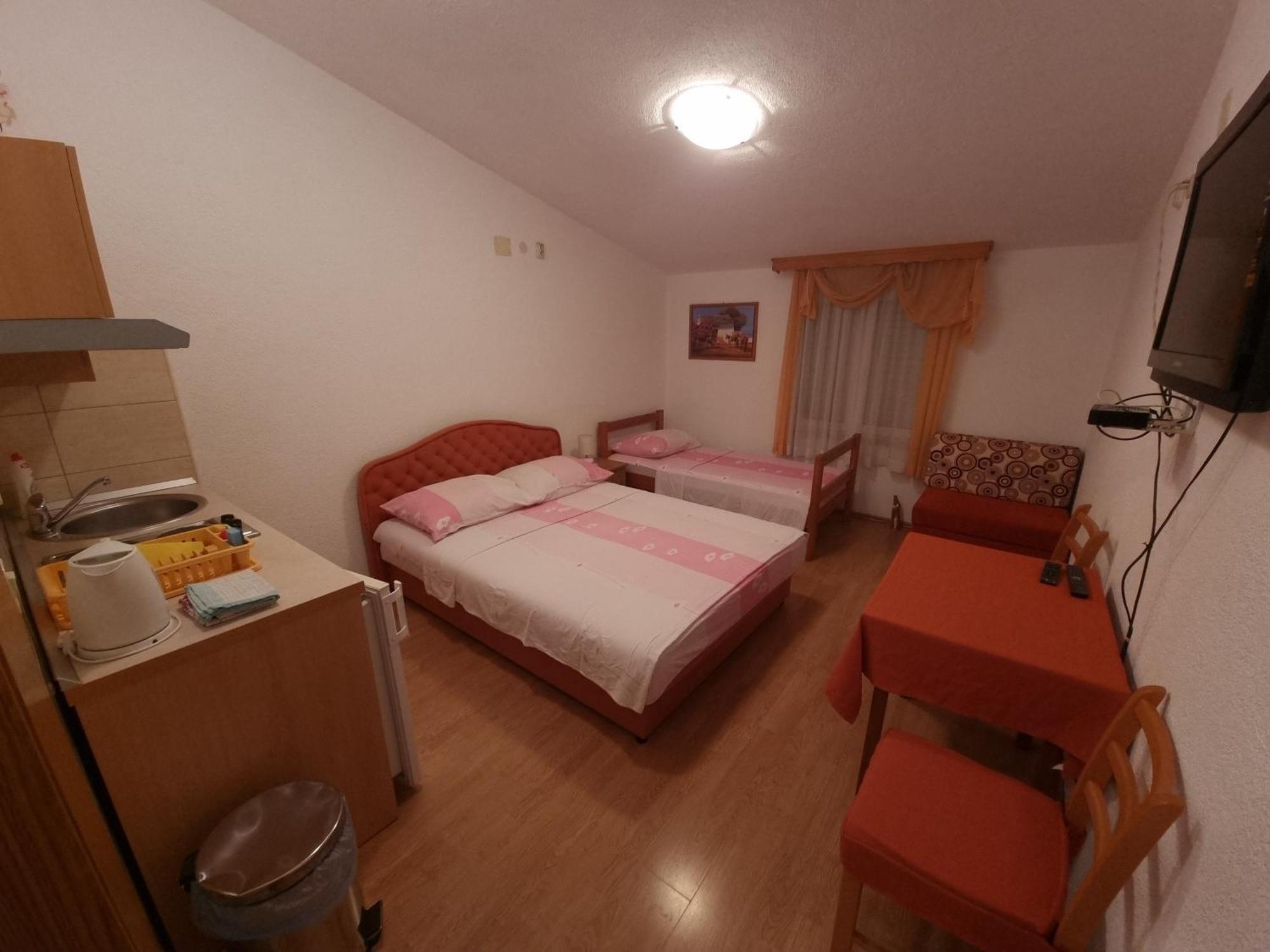Apartments Cipetic Kaštela Zewnętrze zdjęcie