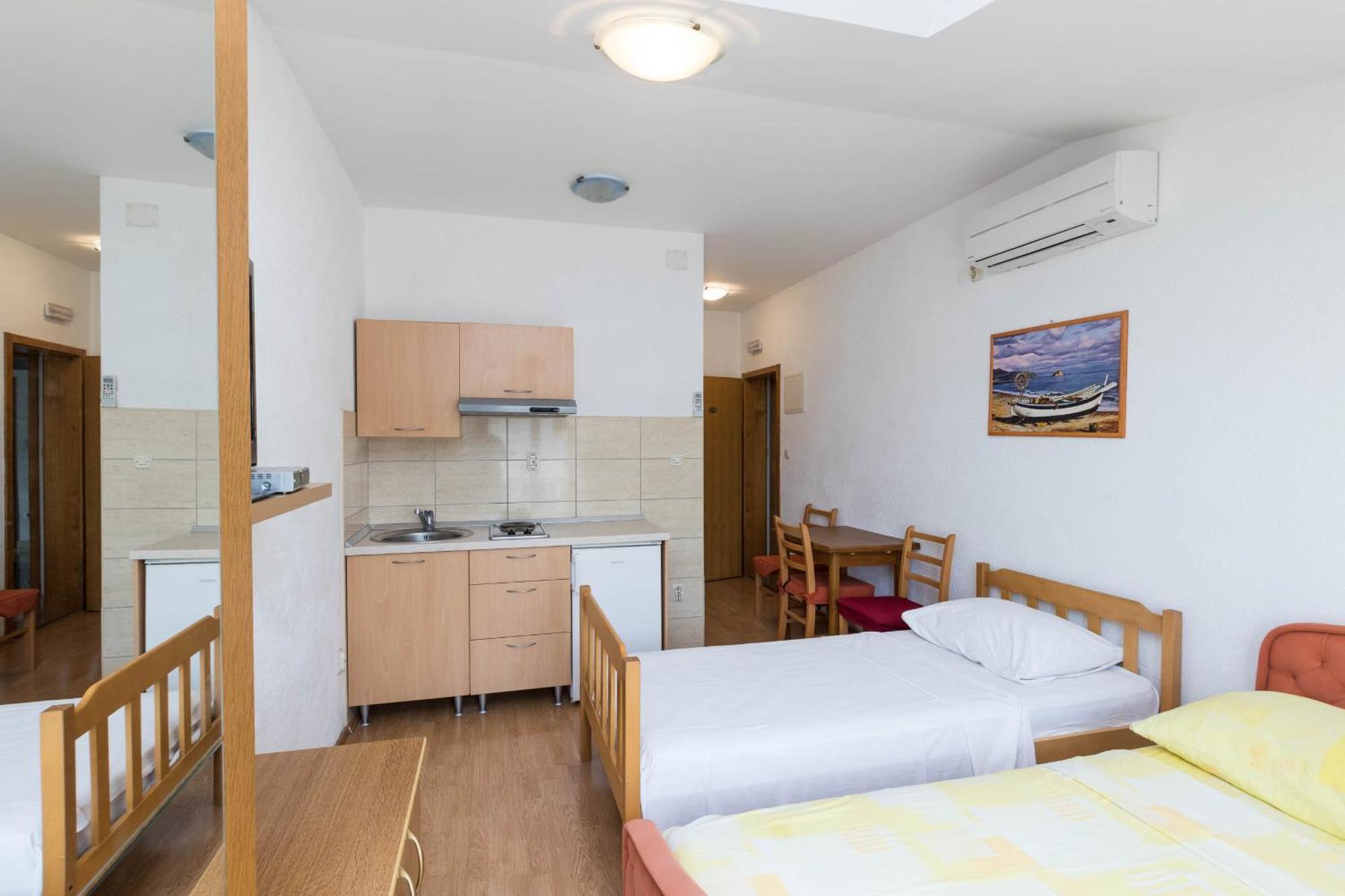Apartments Cipetic Kaštela Zewnętrze zdjęcie